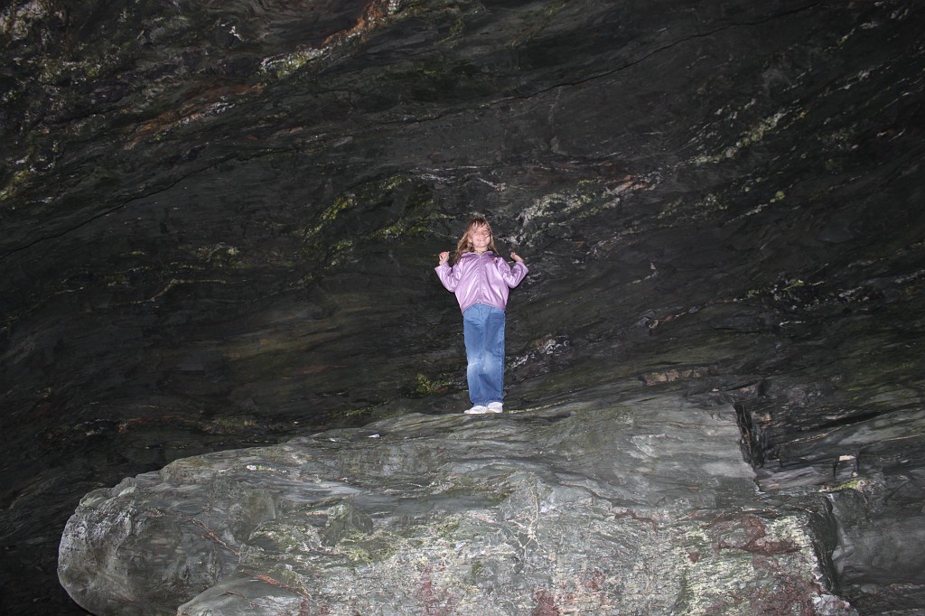 IMG_1883.JPG - Naomi in Merlin's Cave