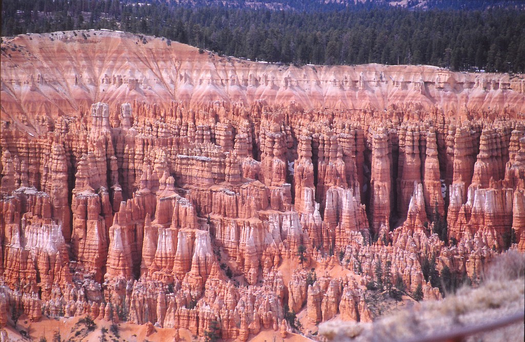IMG_0038.jpg - Bryce-Canyon  http://en.wikipedia.org/wiki/Bryce_Canyon_National_Park 