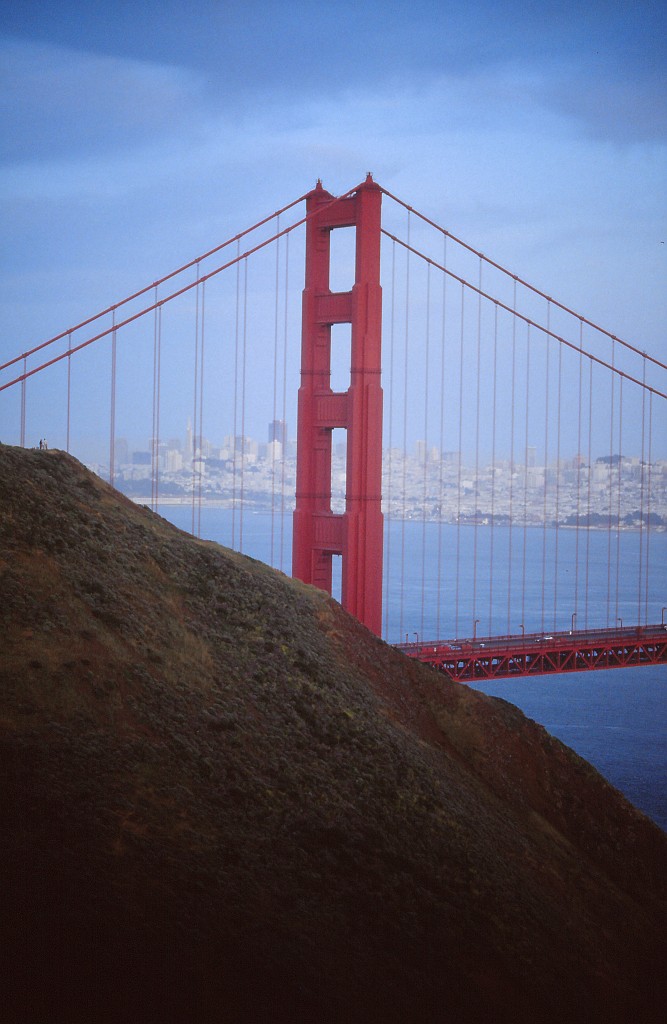 IMG_0116.jpg - Golden Gate Bridge  http://en.wikipedia.org/wiki/Golden_Gate_Bridge 
