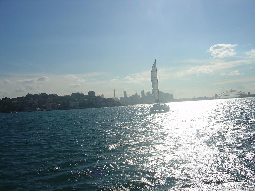 DSC02563.JPG - Point Piper, Sydney Skyline, Harbour Bridge & Sailboat