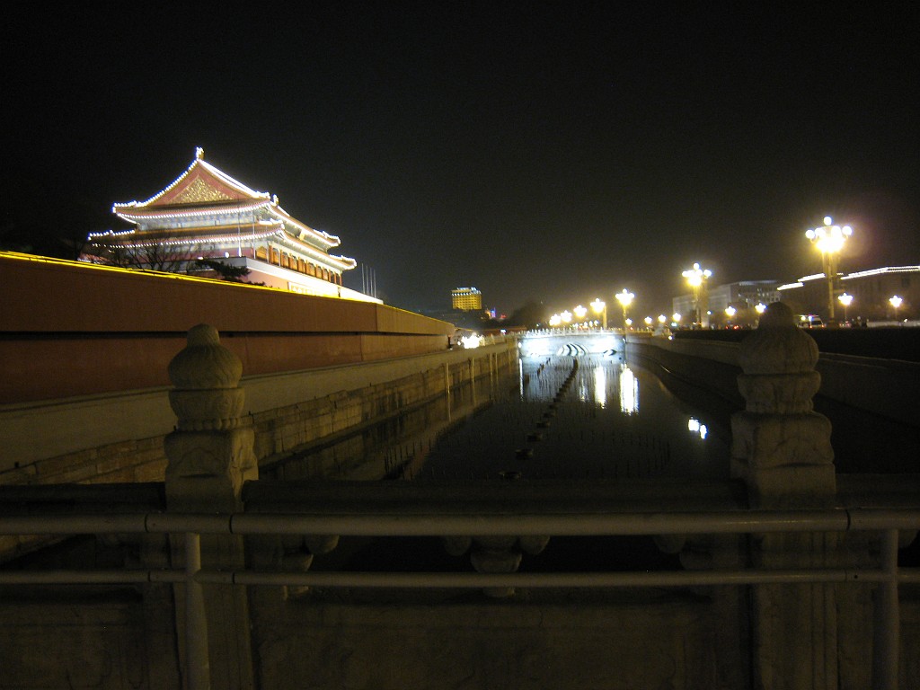 IMG_4877.JPG - Tiananmen (Gate of Heavenly Peace)  http://en.wikipedia.org/wiki/Tiananmen 