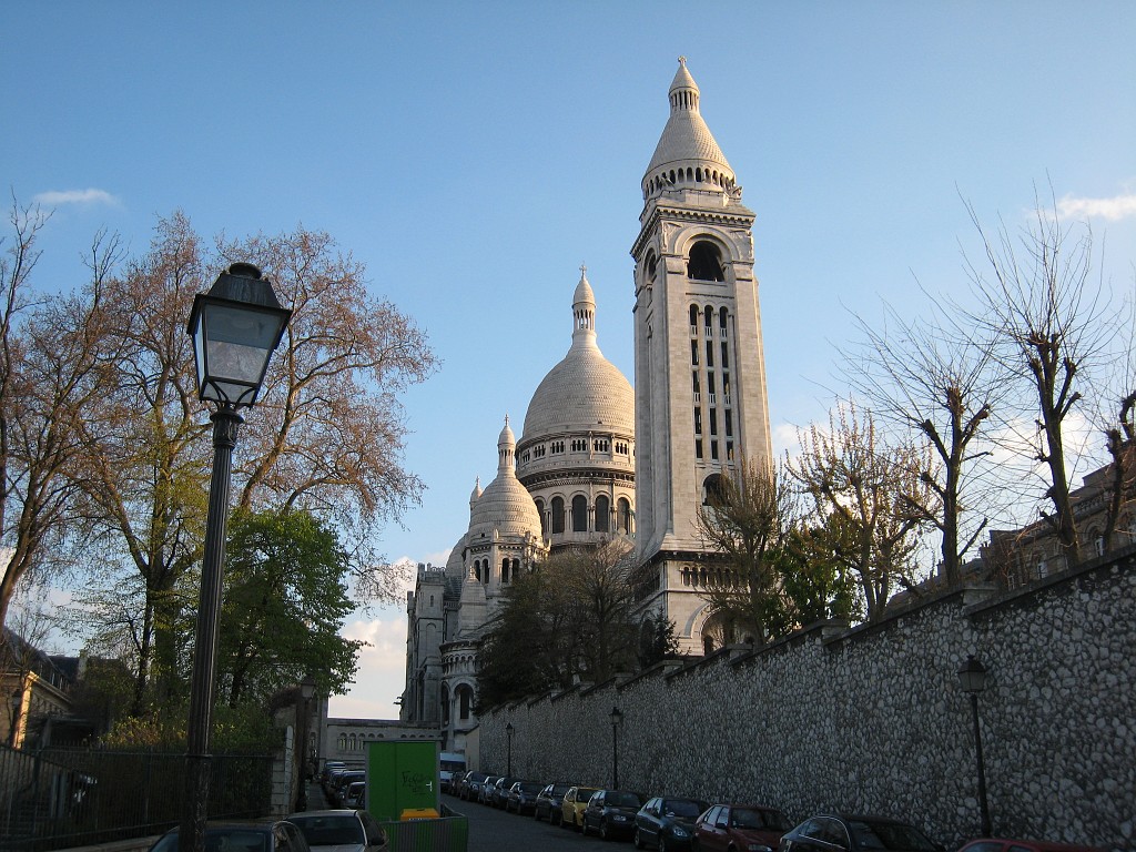 IMG_5562.JPG - Basilique du Sacré-Cœur ( http://en.wikipedia.org/wiki/Basilique_du_Sacr%C3%A9-Coeur ) with tower
