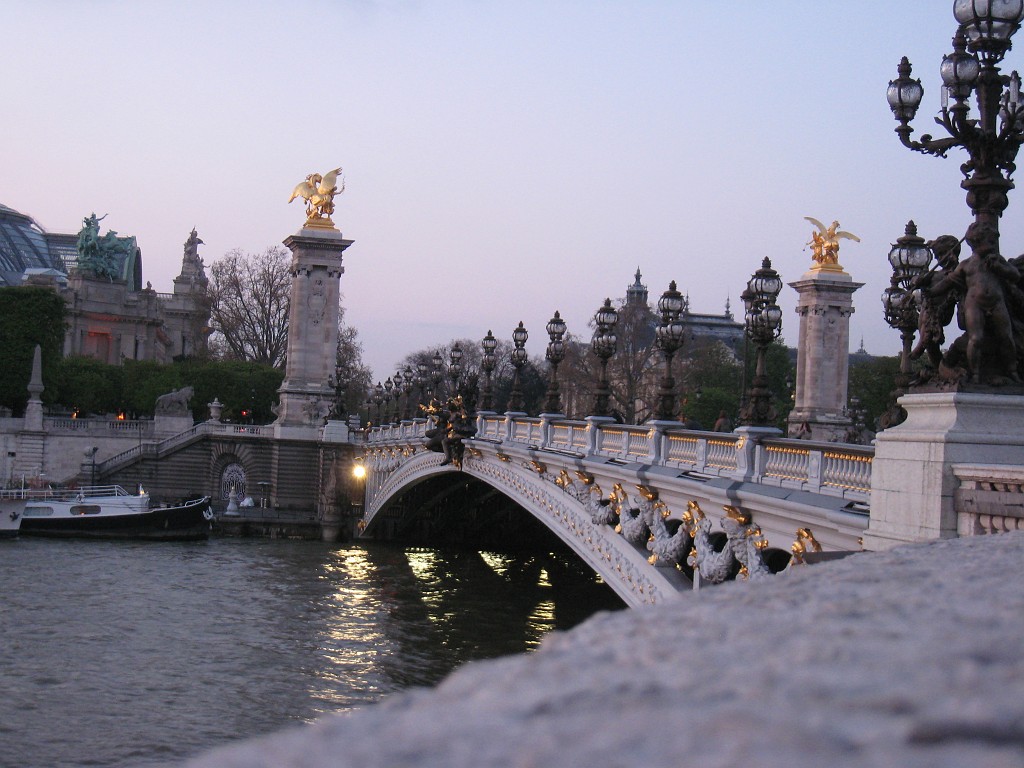 IMG_5641.JPG - Pont Alexandre III ( http://en.wikipedia.org/wiki/Pont_Alexandre_III )
