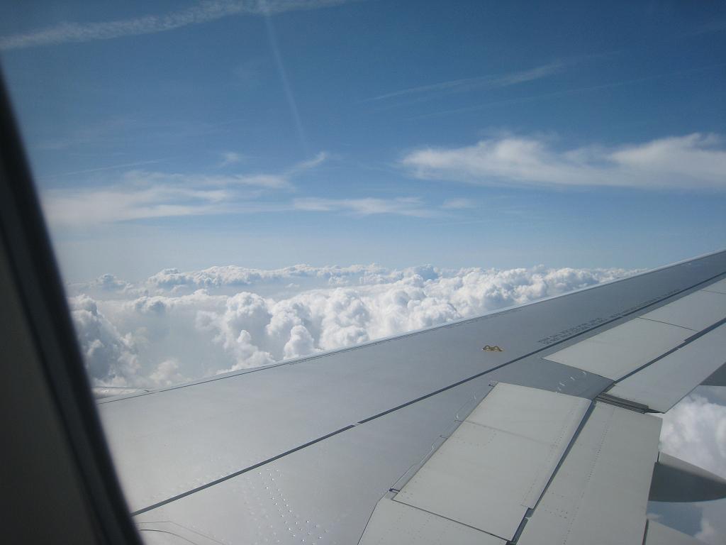 IMG_6037.JPG - Clouds on the way to Paris