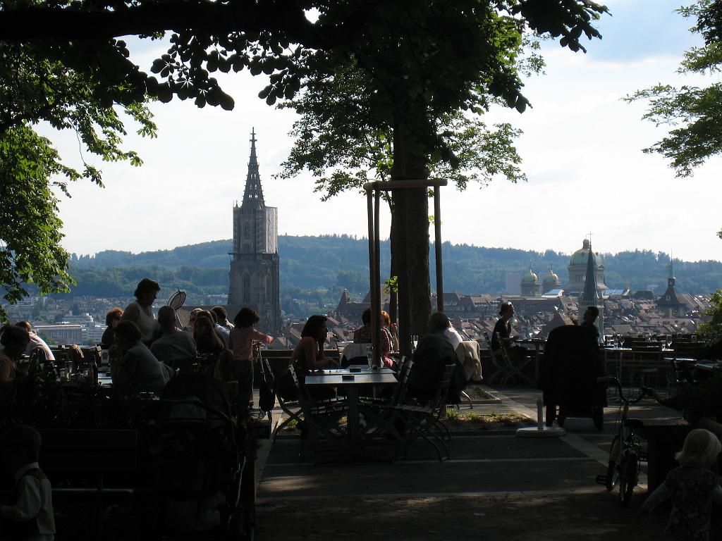 IMG_7855.JPG - Restaurant at the Rosengarten with Bern in the background