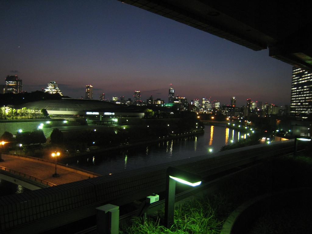 IMG_9734.JPG - Osaka Castle behind Osaka-jo hall from the New Otani at night