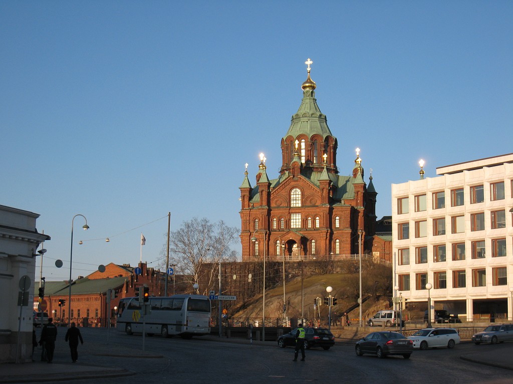 IMG_0676.JPG - Uspenski Orthodox Cathedral ( http://en.wikipedia.org/wiki/Uspenski_Cathedral )