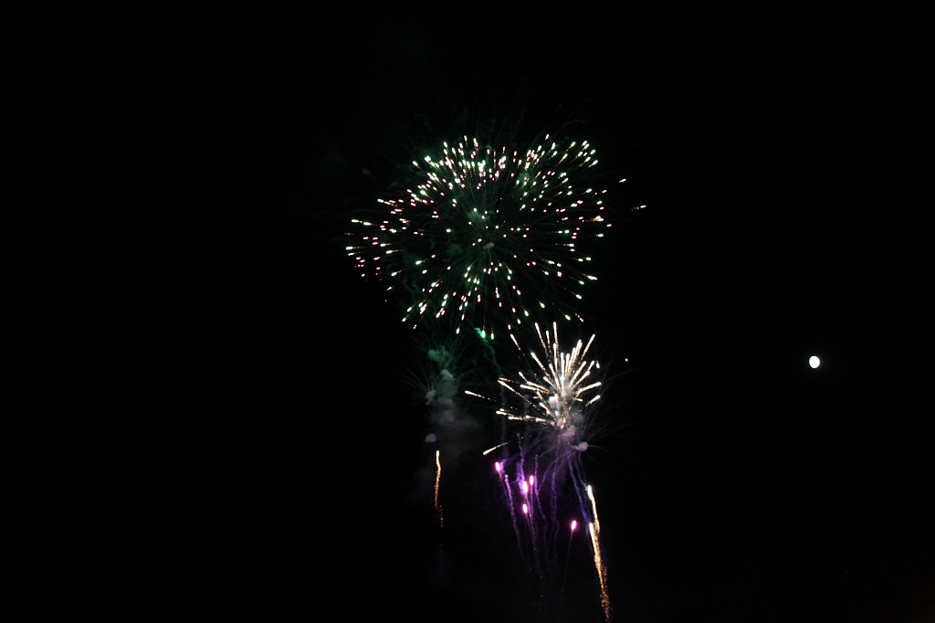IMG_2851.JPG - Fireworks at end of Laternenfest 2009 in Bad Homburg