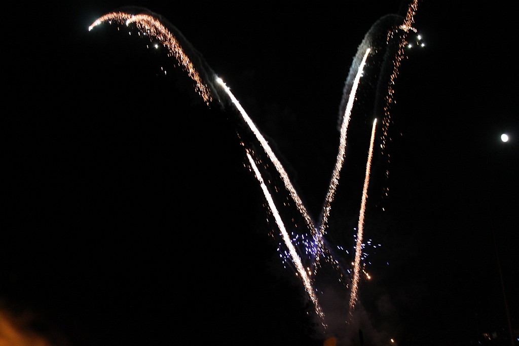IMG_2877.JPG - Fireworks at end of Laternenfest 2009 in Bad Homburg
