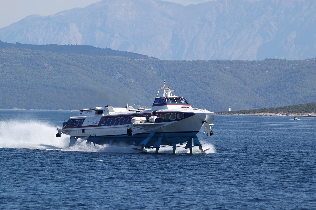IMG_6720.JPG - Hydrofoil "Adriatic Joy" in full speed on the Adriatic Sea