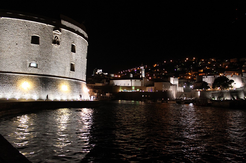 IMG_7230.JPG - Dubrovnik harbour at night