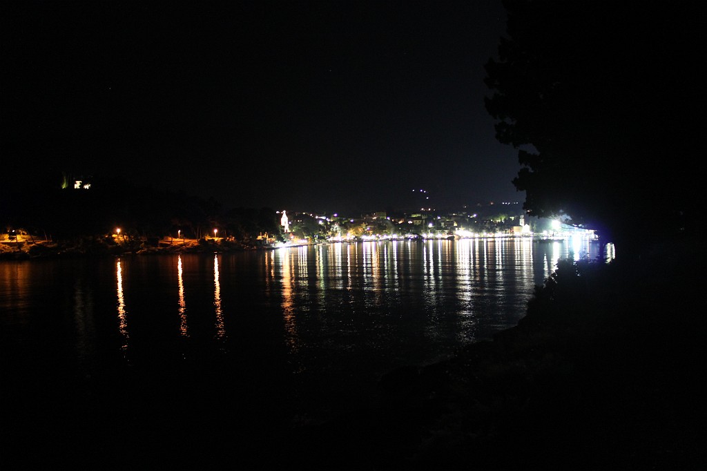 IMG_7587.JPG - Luka bay and Cavtat at night