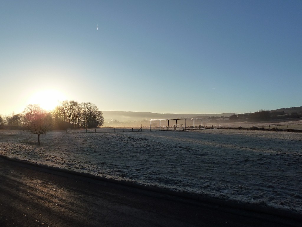 P1020284.JPG - Hoar frost morning