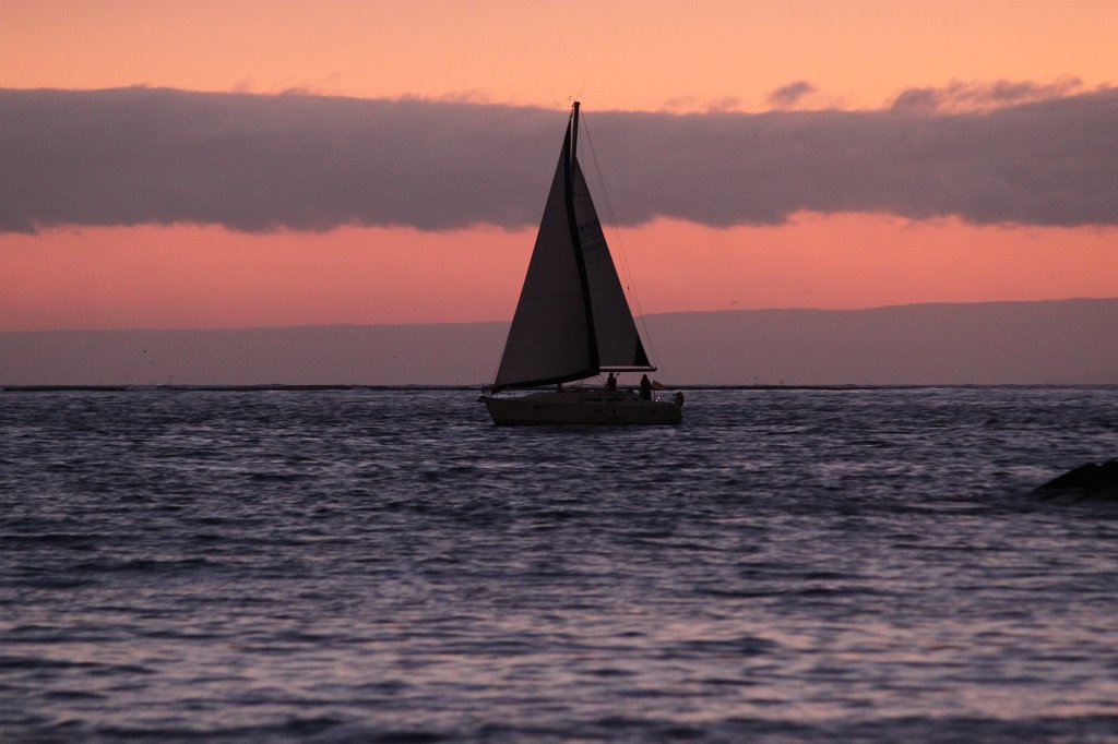 IMG_4149.JPG - Sailing into sunset