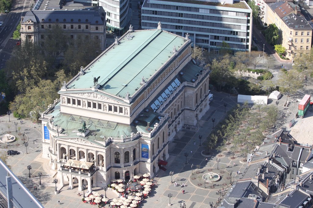 IMG_7714.JPG - Alte Oper  http://en.wikipedia.org/wiki/Alte_Oper 