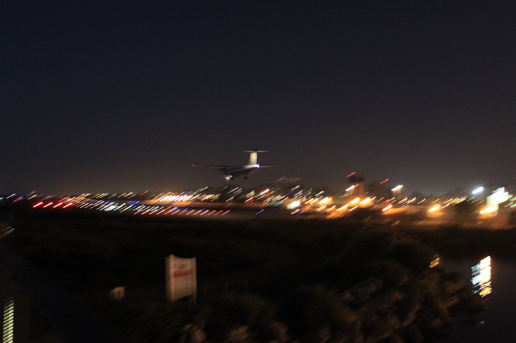IMG_8931.JPG - Plane landing at night at Sde Dov Airport  http://en.wikipedia.org/wiki/Sde_Dov_Airport 
