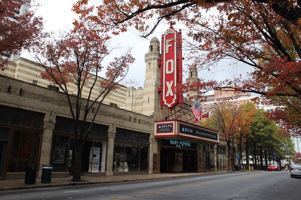 IMG_1920.JPG - Fox Theatre  http://en.wikipedia.org/wiki/Fox_Theater_(Atlanta) 