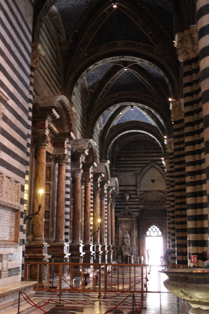 IMG_6256.JPG - Inside the  Duomo di Siena 