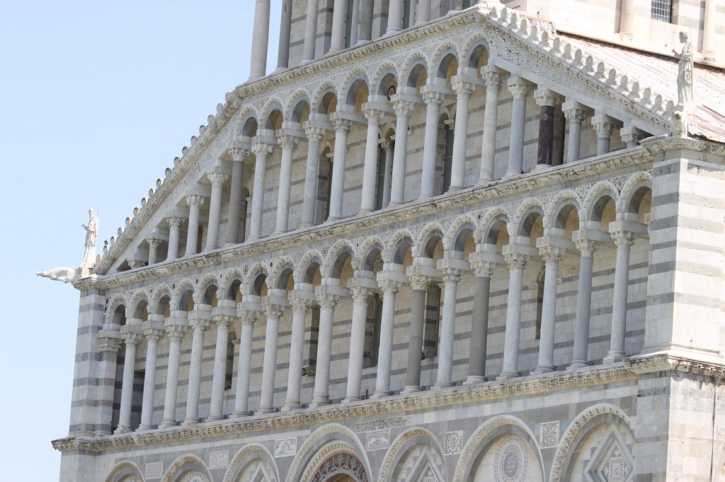 IMG_6361.JPG - The façade of the  Duomo di Pisa 