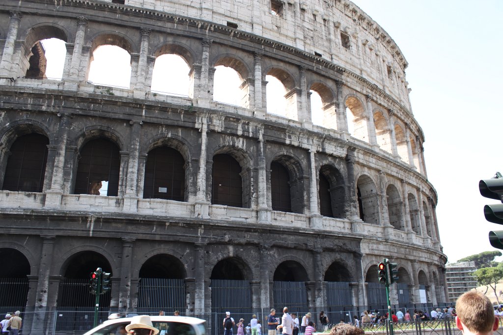 IMG_6495.JPG -  Colosseum  facade