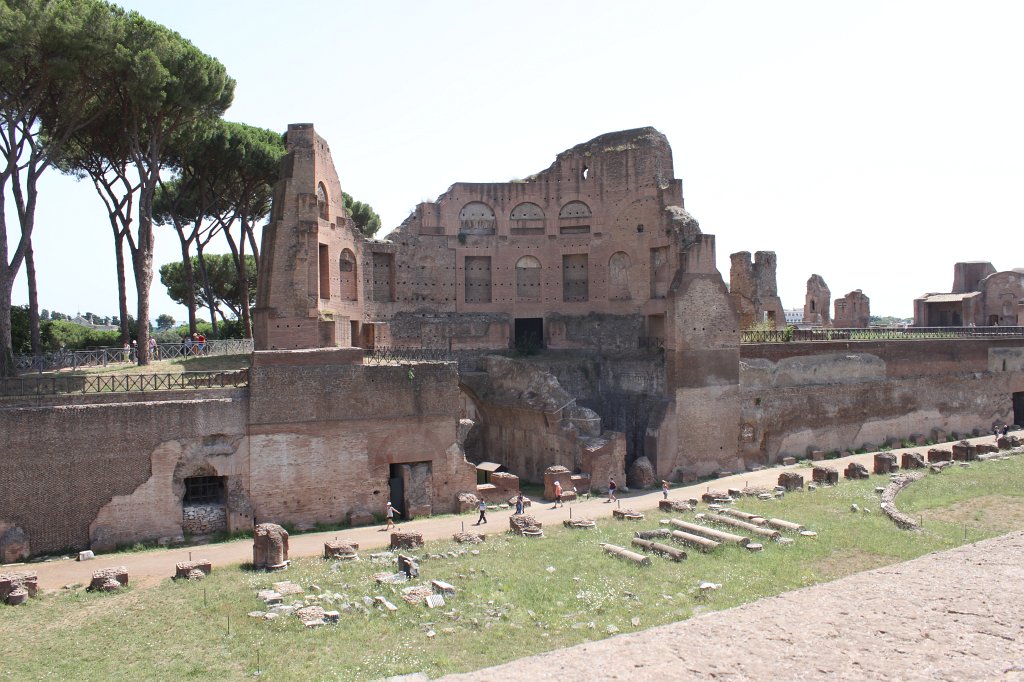IMG_6650.JPG - Hippodrome of  Domitian   exedra 