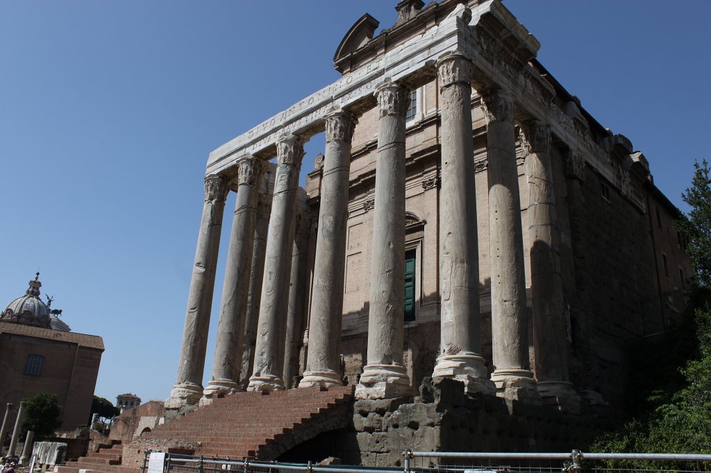 IMG_6686.JPG -  Temple of Antoninus and Faustina 