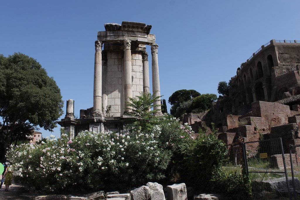 IMG_6706.JPG -  Temple of Vesta 