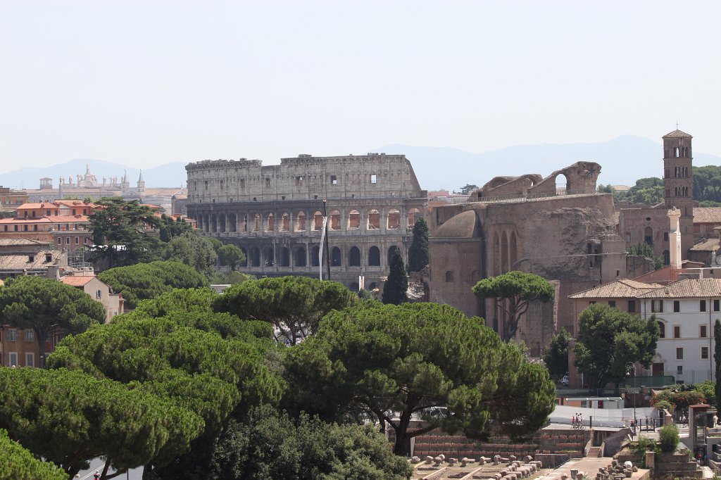 IMG_7002.JPG -  Colosseum 