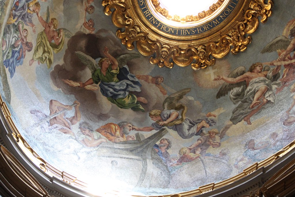 IMG_7077.JPG - Inside the  Basilica di San Pietro (St. Peter's Basilica) 