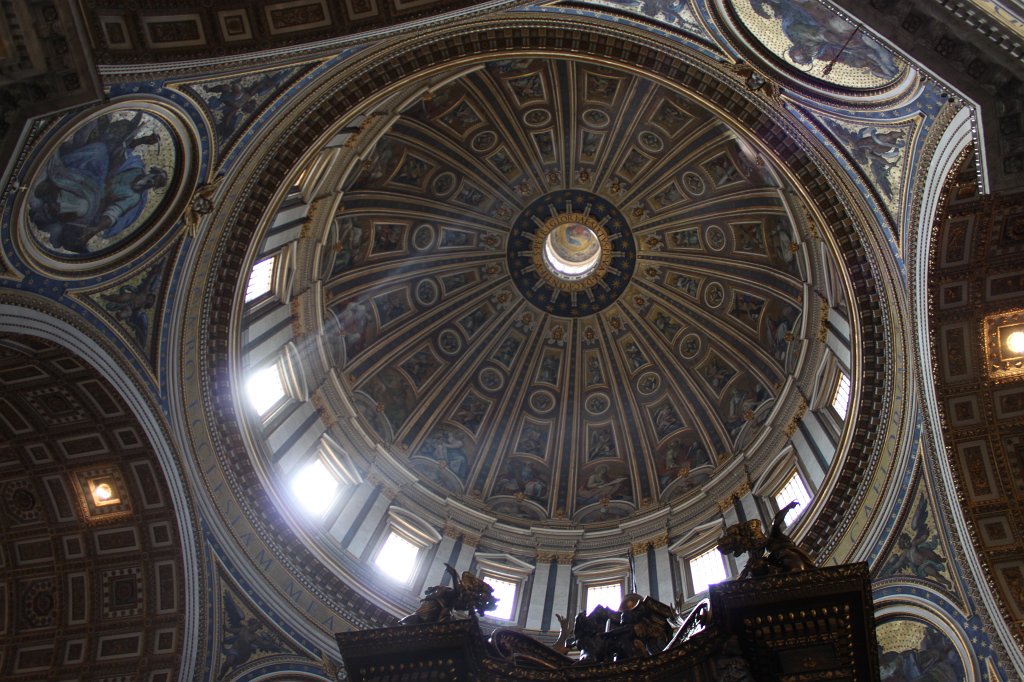 IMG_7110.JPG - Inside the  Basilica di San Pietro (St. Peter's Basilica) 