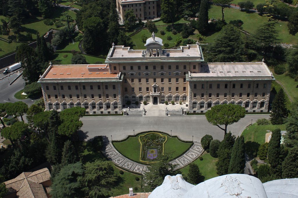 IMG_7164.JPG -  Palace of the Governorate  of  Vatican City  State