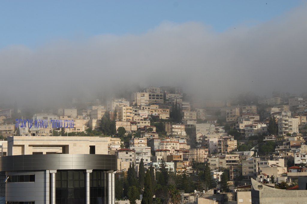 IMG_9525.JPG - Morning fog coming down the hills