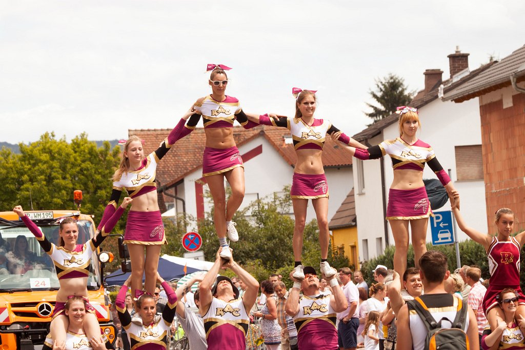 IMG_1377_c.jpg -  Hessentag  2014 pageant - pyramid