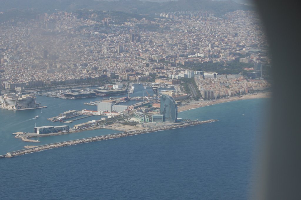 IMG_3440.JPG - Barcelona port from above