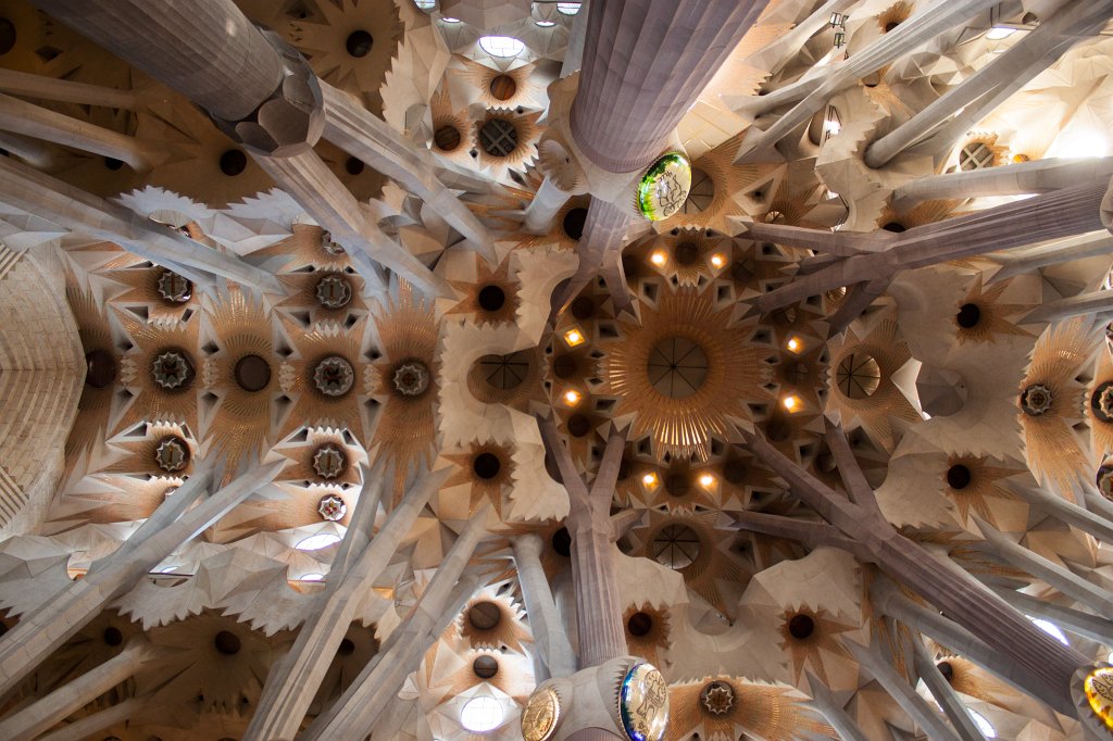 IMG_5375_c.jpg - Basílica i Temple Expiatori de la  Sagrada Família  - Ceiling