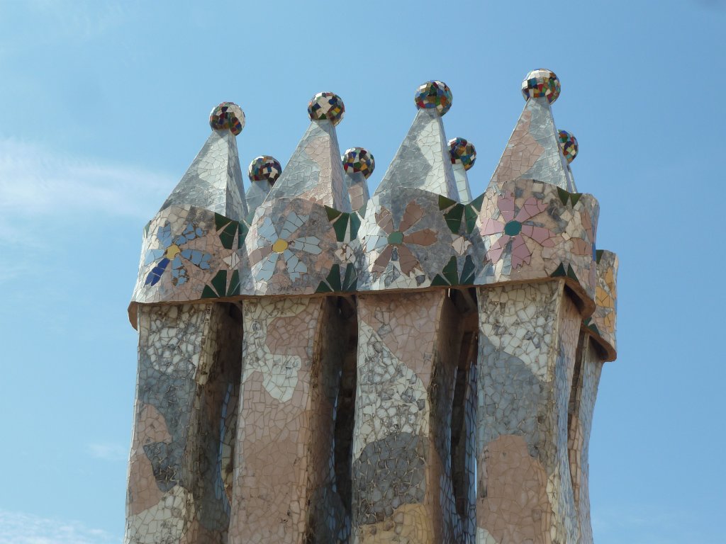 P1130251.JPG -  Casa Batlló  chimneys