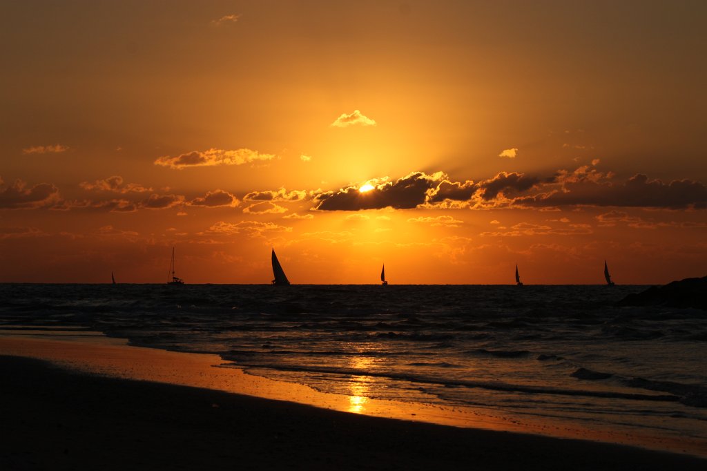 IMG_5720.JPG - Sunset at Herzliya beach