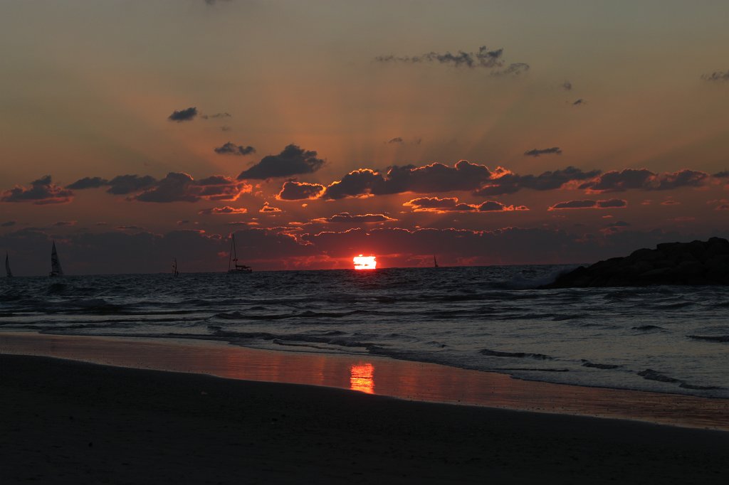 IMG_5754.JPG - Herzliya beach sunset