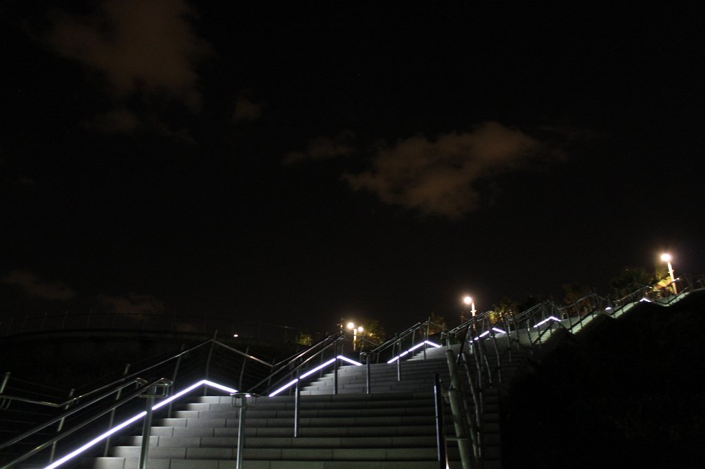 IMG_5810.JPG - Herzliya beach access stairway at night