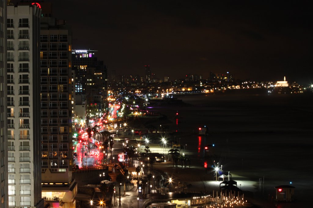 IMG_6765.JPG - Tel Aviv seafront at night