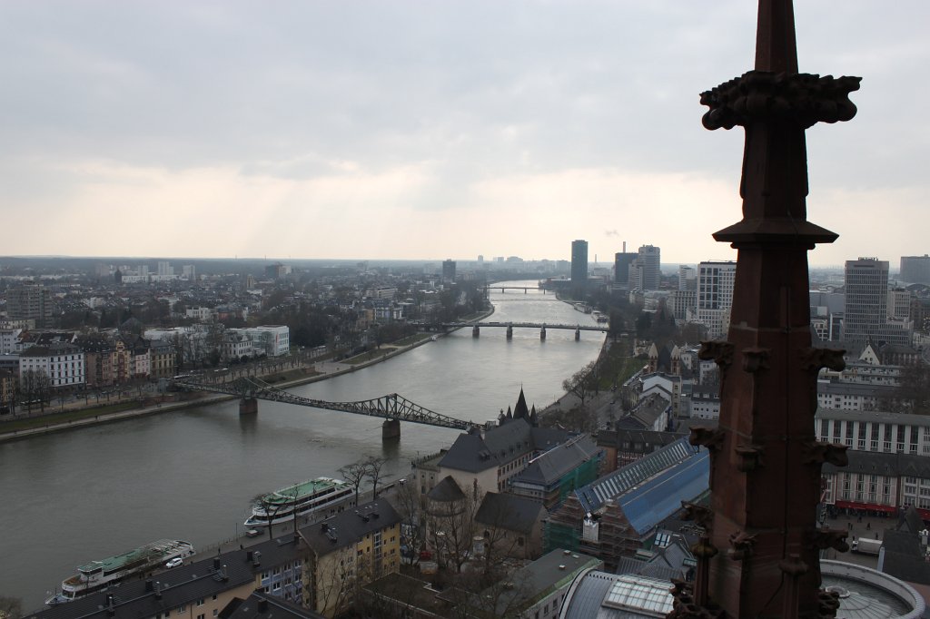 IMG_7851.JPG - Main river view from Kaiserdom tower in Frankfurt