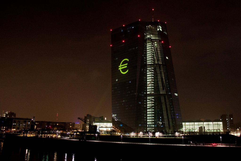 IMG_8121_c.jpg - Luminale 2016 Frankfurt new ECB tower