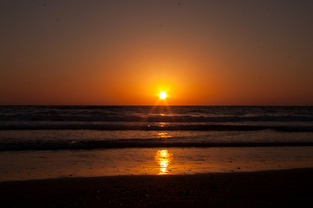 IMG_2799_c.jpg - Sunset at  Herzliya  beach