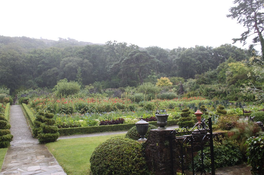IMG_4630.JPG -  Glenveagh Castle  Garden
