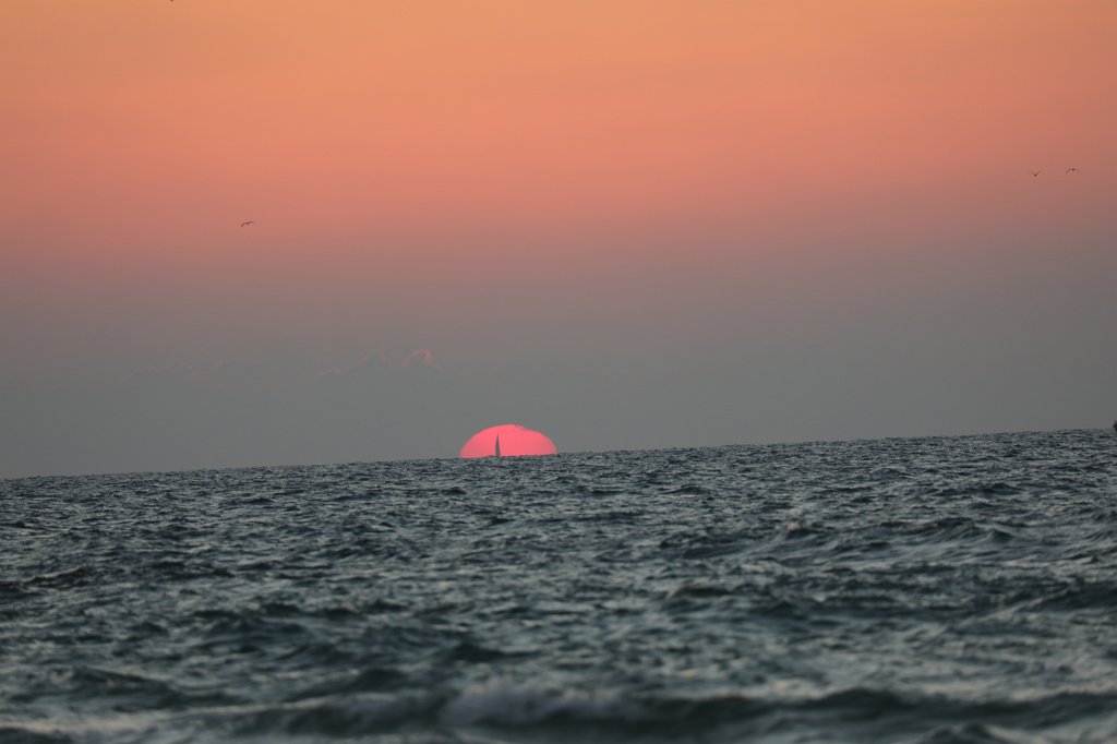 574A1249.JPG -  Herzliya  beach sunset