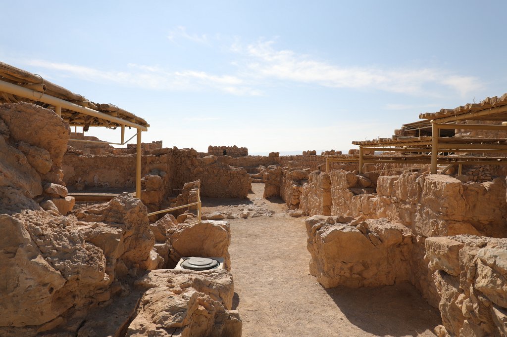 574A1449.JPG - The ruins of  Masada 