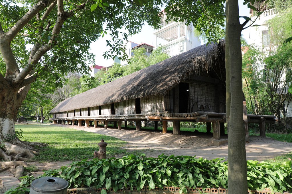 574A6677.JPG -  Vietnam Museum of Ethnology  - Rade longhouse