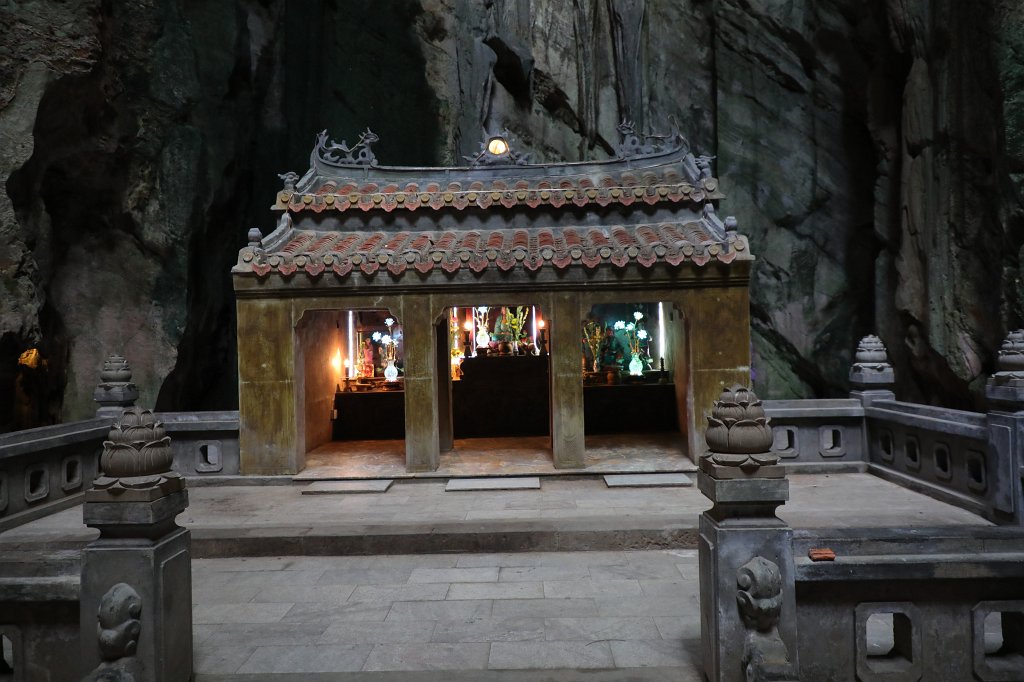 574A7915.JPG -  Marble Mountains . The marble mountain are a cluster of 5 hills named after the five elements Kim (metal), Thuy (water), Moc (wood), Hoa (fire) and Tho (earth). Thuy Son is the one which is easily accessible, through an elevator, has Buddhist and Hindu grottoes, sanctuaries, pagodas, the tower of Pho Dong and a panoramic view on the other marble mountains.