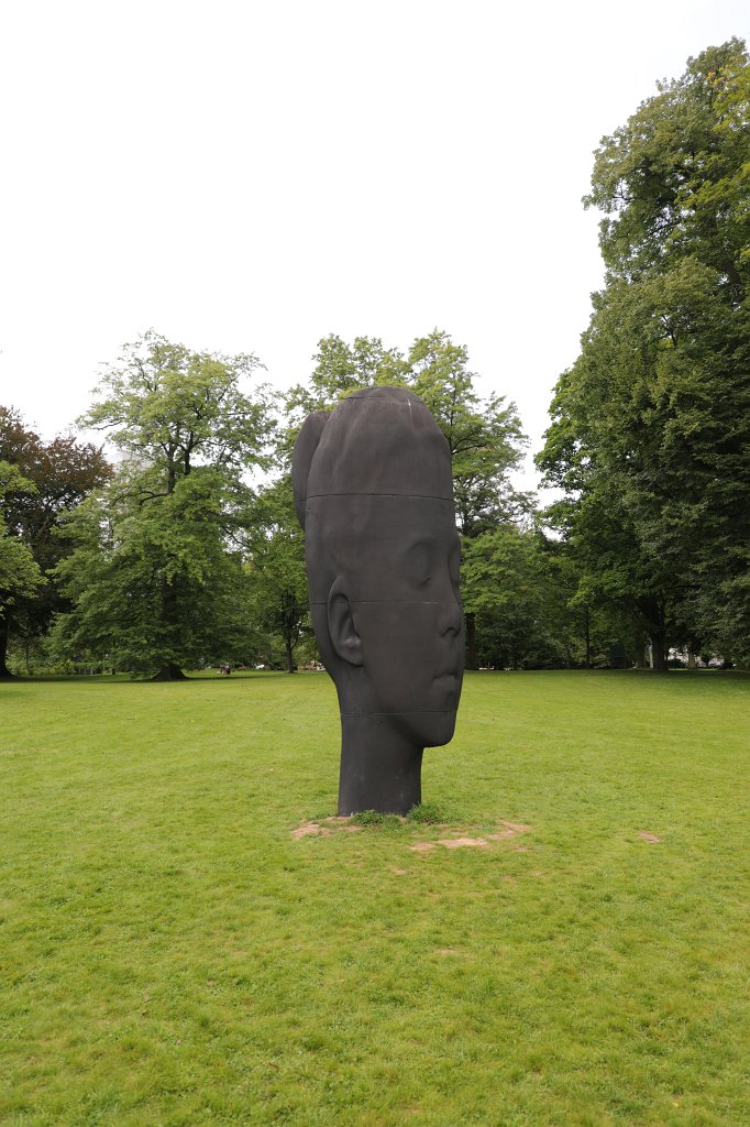 574A9192.JPG - Isabella - Jaume Plensa -  Blickachsen  11 - Skulpturen in  Bad Homburg  und  Frankfurt   RheinMain  - 21. Mai - 1. Oktober 2017