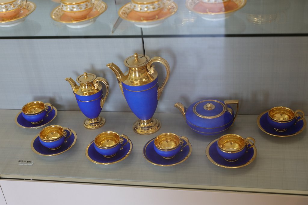 574B5653.JPG - Royal porcelain at  Nymphenburg Palace  in  Munich 